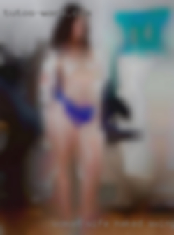 Woman wife naked swinger lift and carry themselves.